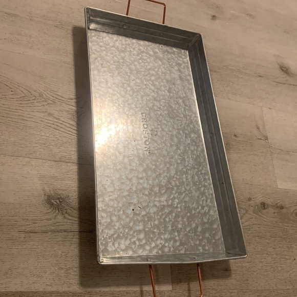 Crofton tray Galvanized Tin Tray with handles rose gold‎ details - Picture 4 of 12